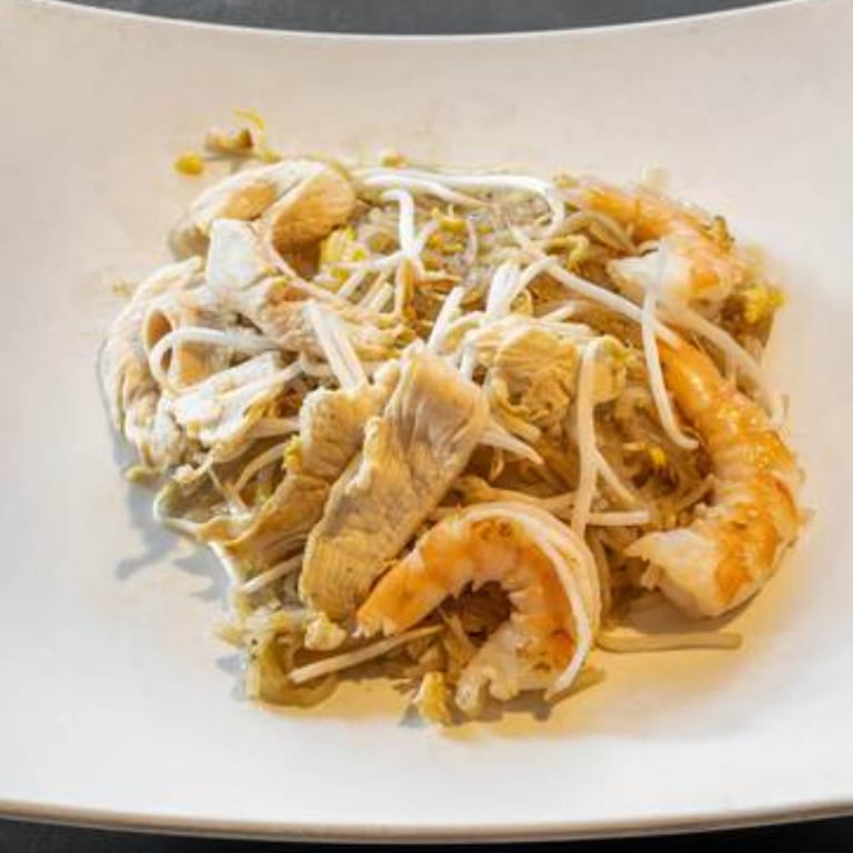 Classic Pad Thai: A Flavorful Thai Favorite